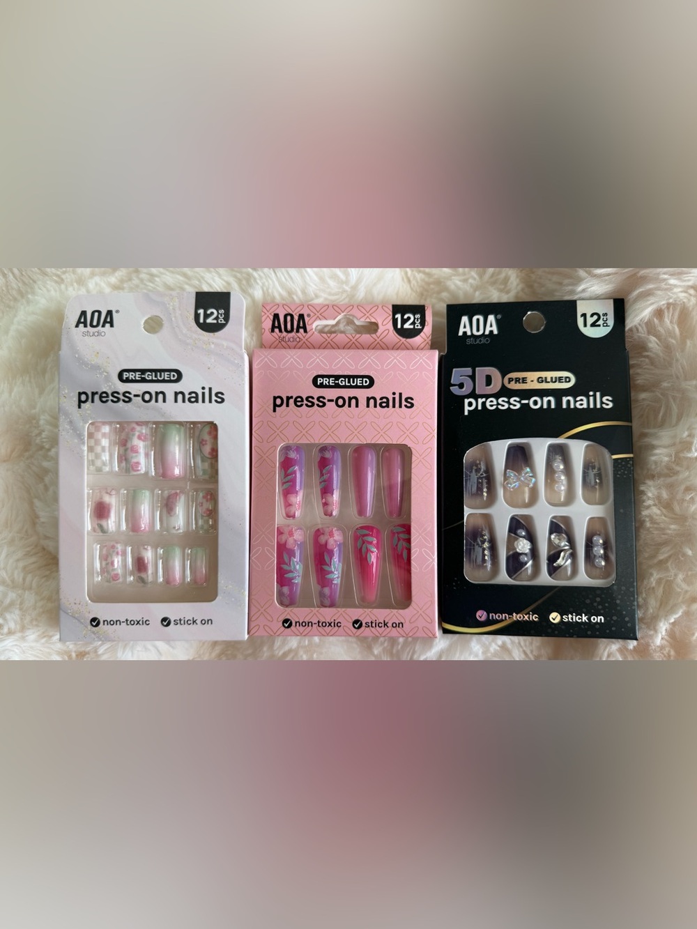 Press-On Nails Set of 3